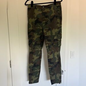 Alice + Olivia camouflage skinny jeans